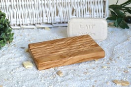 Seifenablage aus Olivenholz mit Rillen (eckig)
